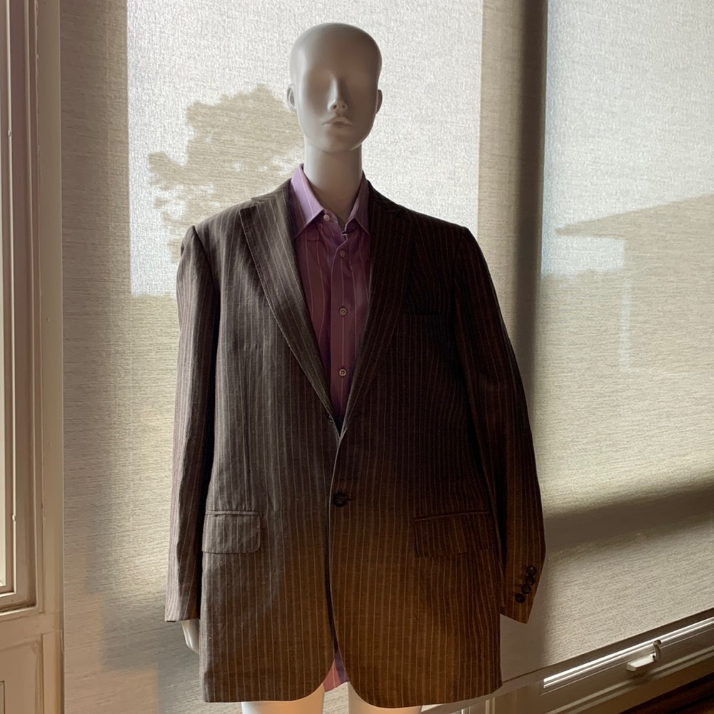 Tan pinstriped suit 42L (Alan Bilzerian)